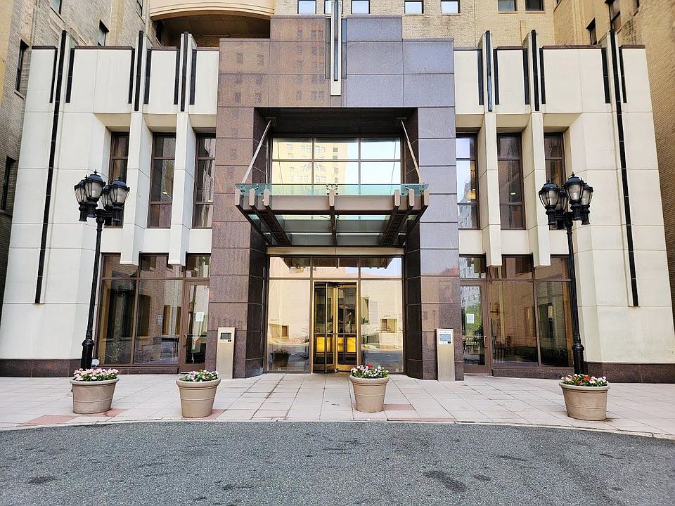 1st image of 4 Beacon Way APT 1613