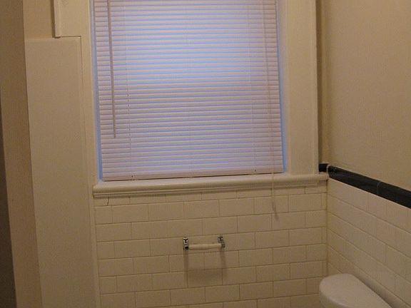 4th image of 9509 Granby St APT 1