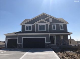 104 SW Ayden Ln, Blue Springs, MO 64064