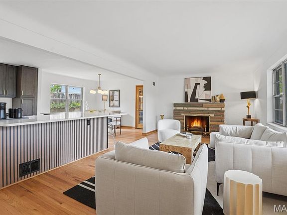 2nd image of 3460 Regal Pl