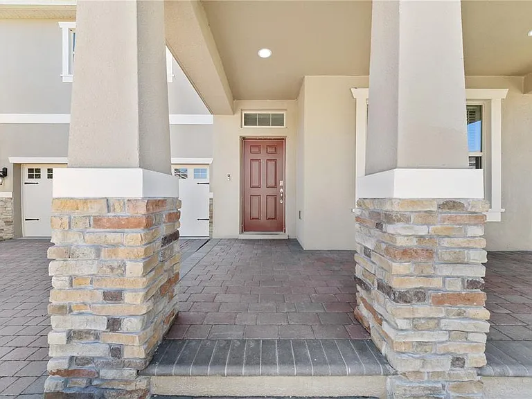 15537 Mango Isle St — Photo 16