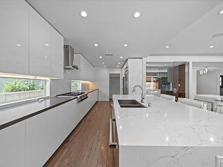 1455 S Castello Ave — Photo 10