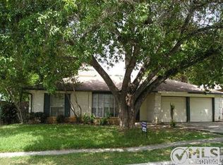 6311 Ridge Tree Dr, San Antonio, TX 78233