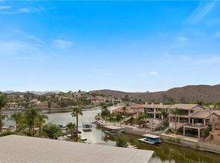 22572 W San Joaquin Dr, Canyon Lake, CA 92587