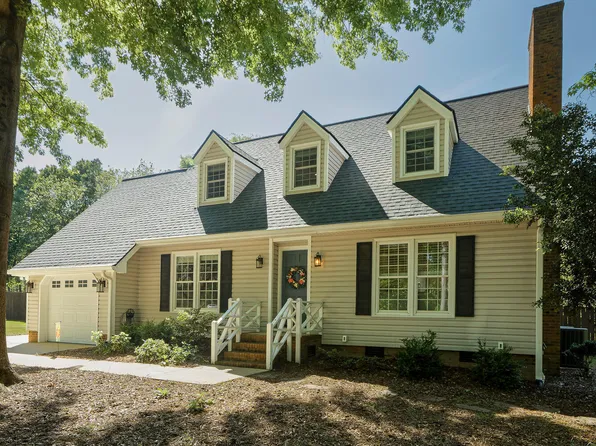 5908 Hampton Ridge Rd, Raleigh, NC 27603