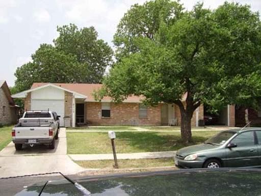 1st image of 2115-2117 DARWIN DR