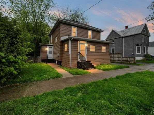 212 N Broad St, Oneida, NY 13421