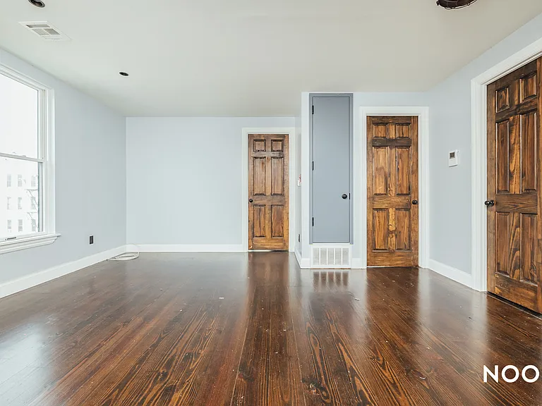 1027 President St #2B — Photo 3