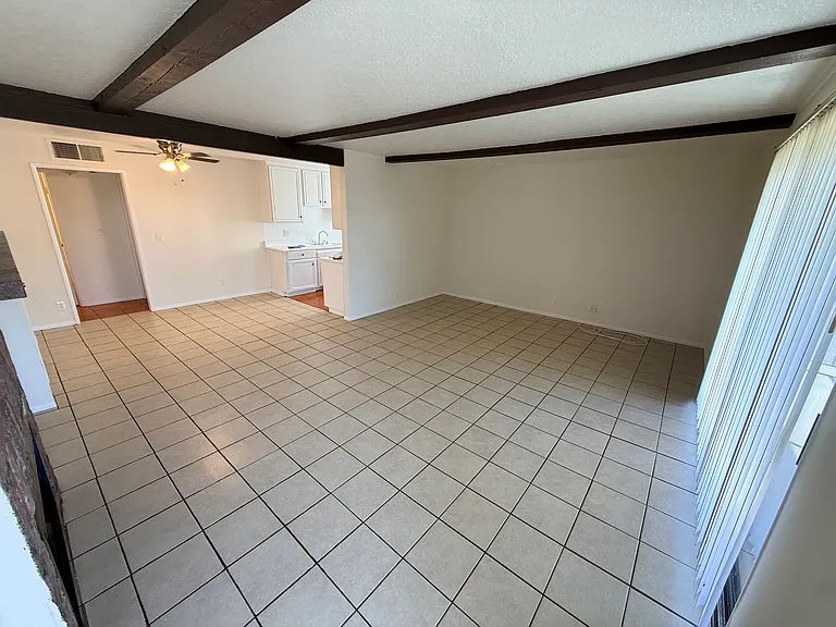 7504 Sepulveda Blvd #204 — Photo 2