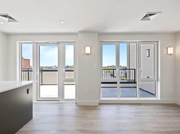 2605 Snyder Avenue image 5 of 31