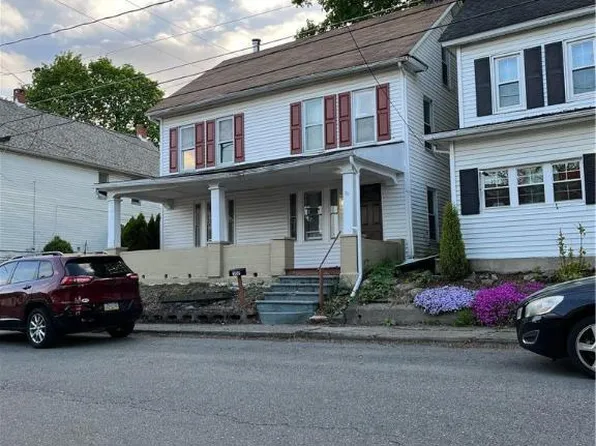 302 N 4th St, Bangor, PA 18013