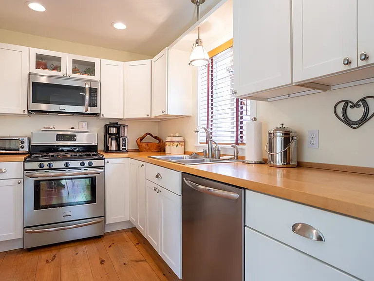 774 Middle St #4 — Photo 20