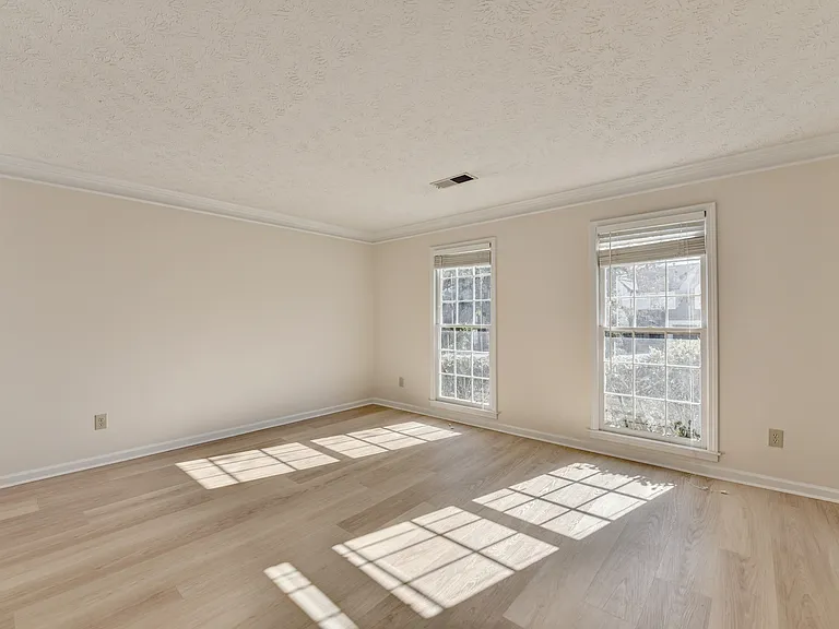 3945 Genoa Ct — Photo 11