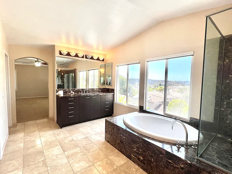 10924 Derrydown Way — Photo 16