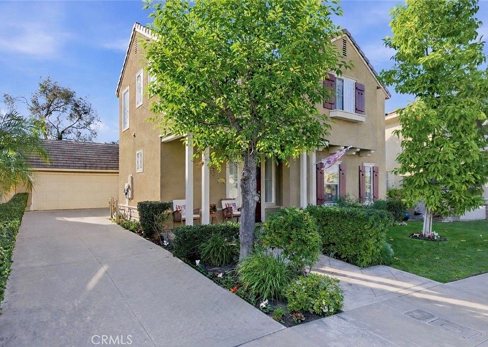 1st image of 39 Grassy Knoll Ln