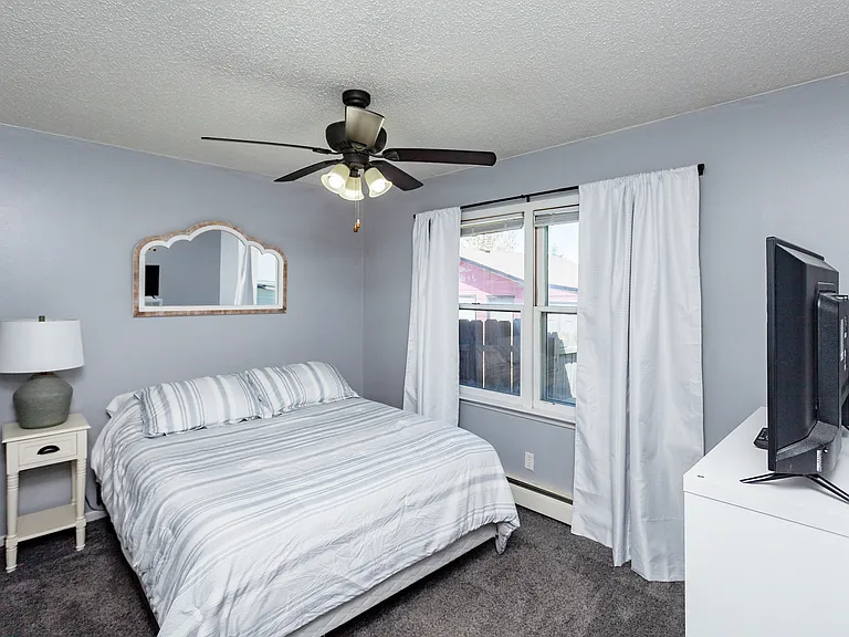 Upstairs Bedroom 1
