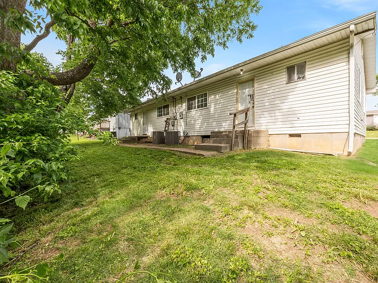 514 Maier Dr — Photo 22