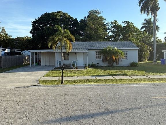 2nd image of 1665 Moreno Ave