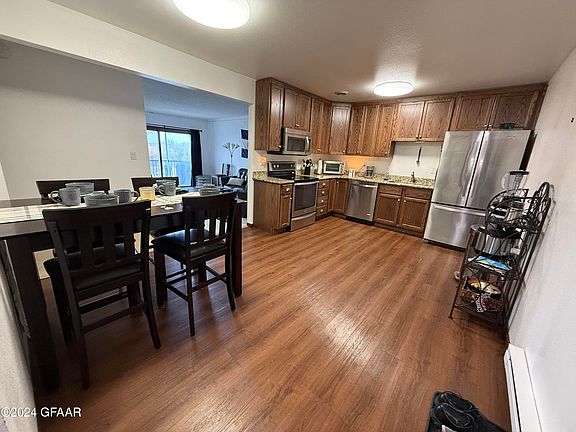4th image of 815 Duke Dr APT 429