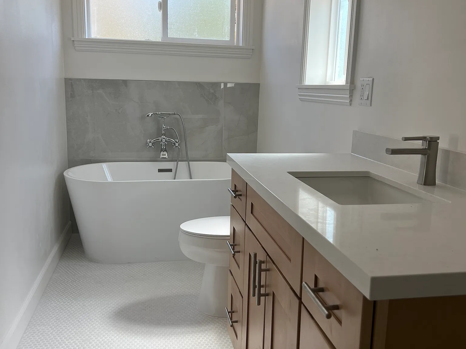 2 bed, 2.5 bath, 1200 sqft, $3,500 — Photo 3