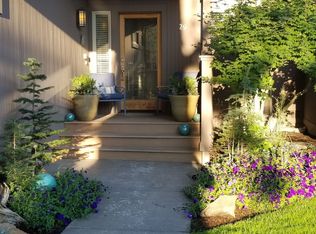 61875 Broken Top Dr APT 29, Bend, OR 97702