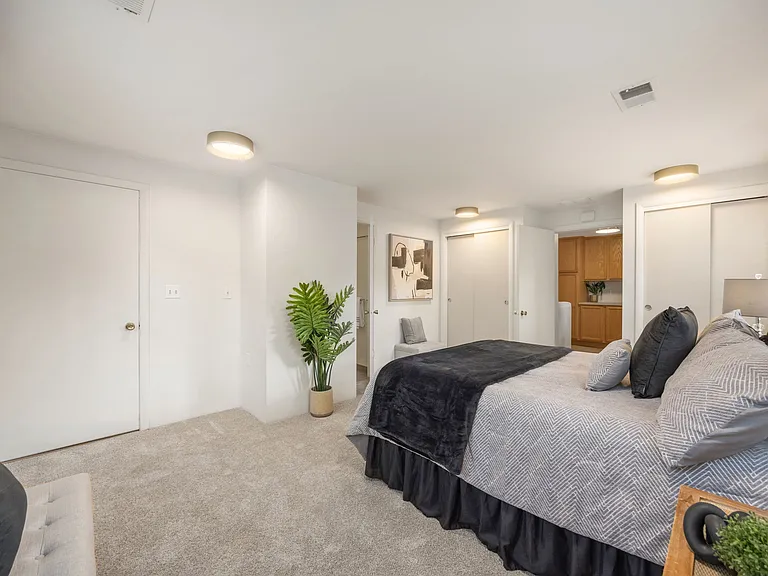 160 Circle Dr — Photo 29