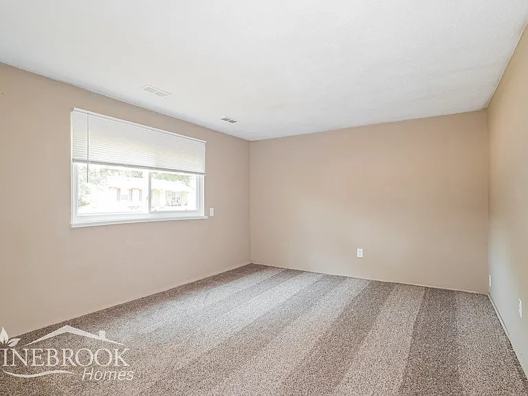 2267 Foggy Bottom Dr — Photo 12