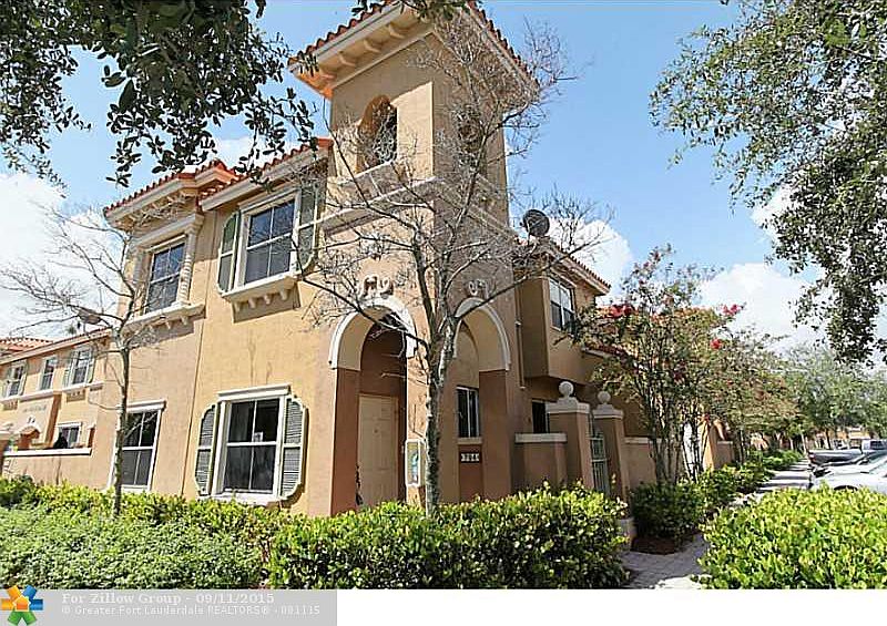 1st image of 704 SW 106th Ave #2006