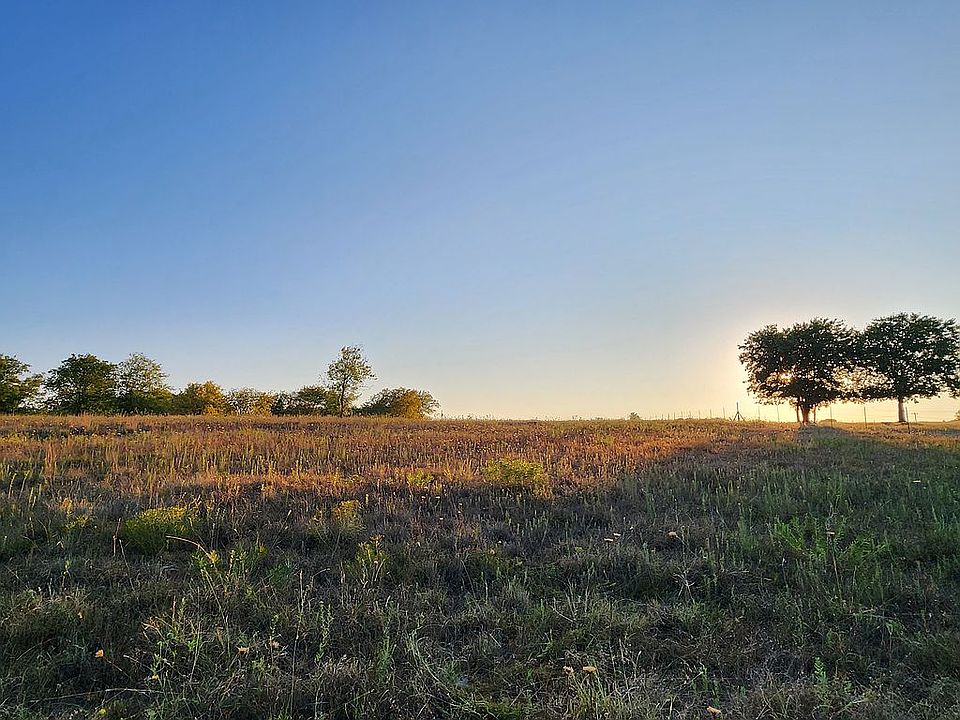 2nd image of 223 County Road 4223