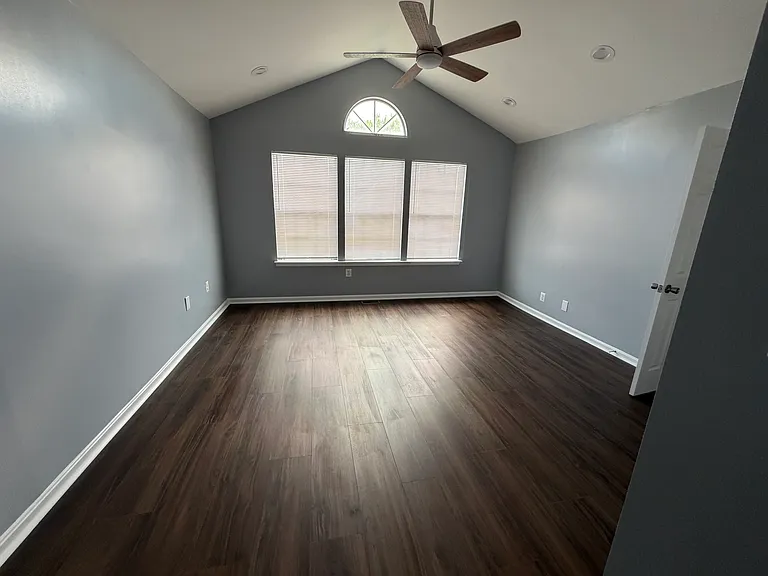 4516 Waverly Crossing Ln — Photo 14