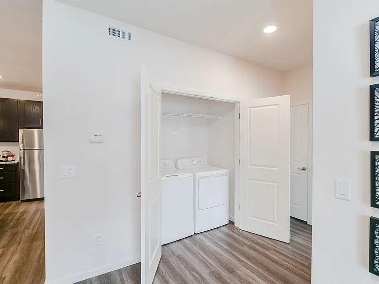 1455 Park West Ct #202 — Photo 8