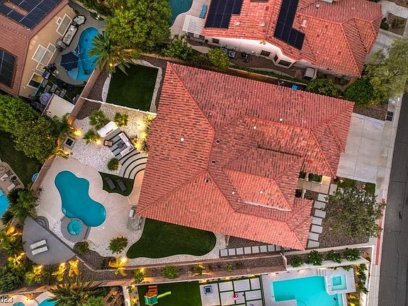 4th image of 10116 Los Padres Pl