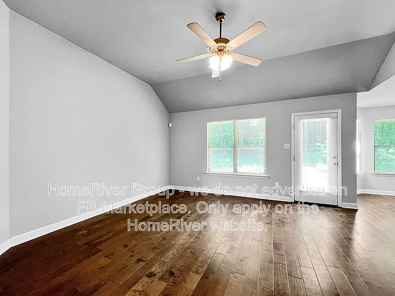 3681 Jordan View Dr — Photo 4