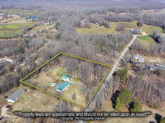 3rd image of 419 Hughes Rd E