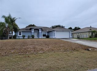826 NE 10th Lane Cpe, Cape Coral, FL 33909