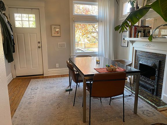 Living or dining space, set as dining space