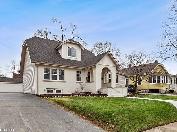 3rd image of 715 S La Londe Ave