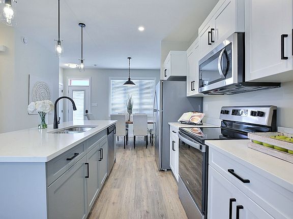 3rd image of 3149 Chuka Blvd #808781