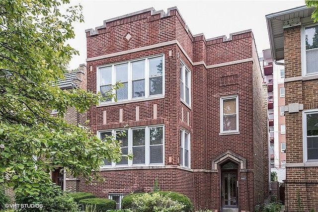 Beautifully Maintained 2-Flat