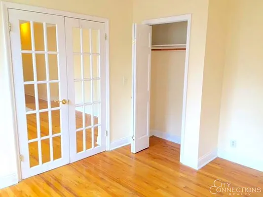 Rented by City Connections Realty | media 19