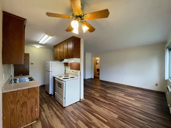 840 18th Ave SE APT 106, Minneapolis, MN 55414