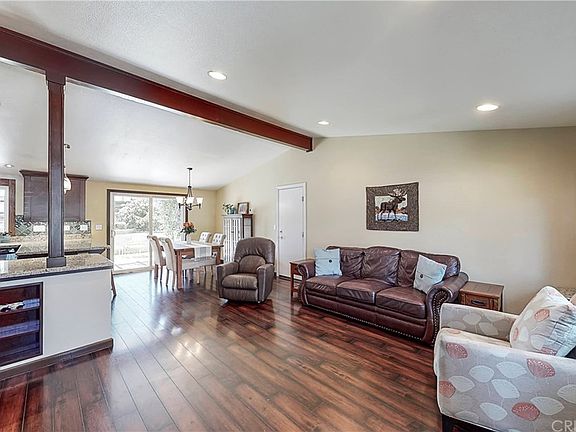 5th image of 1129 Burtonwood Ave