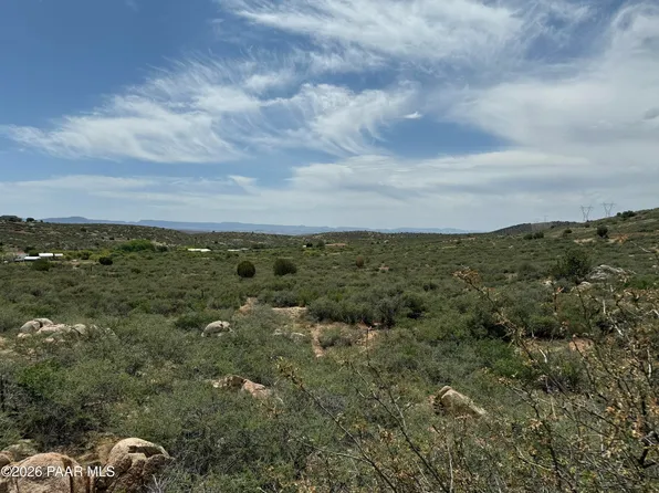 0 Vergona Dewey, Dewey, AZ 86327