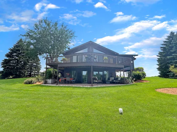 17-94 Lake Carroll Blvd, Lanark, IL 61046