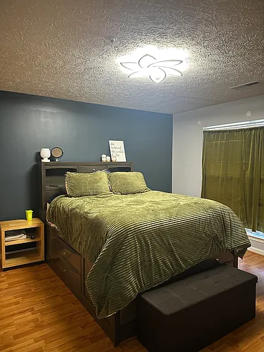 15604 Everglade Ln Photo 1