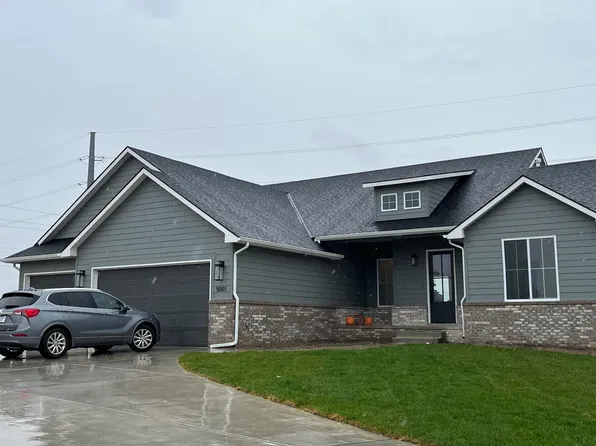 5001 N Emerald Ct, Maize, KS 67101