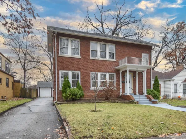 306 Oak Crest St, Waukegan, IL 60085