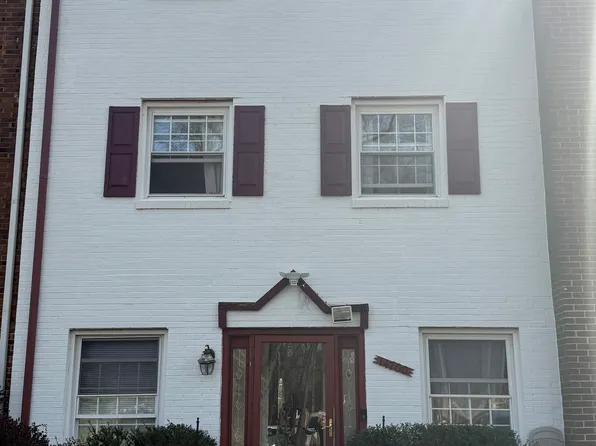 14700 Cardigan Sq, Centreville, VA 20120