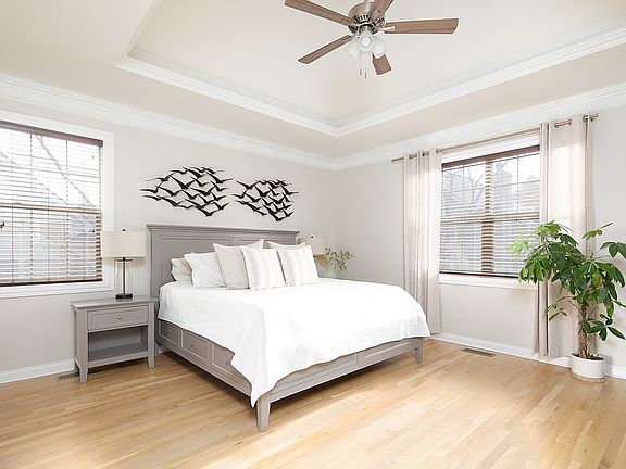 4th image of 980 Princess Doreen Dr