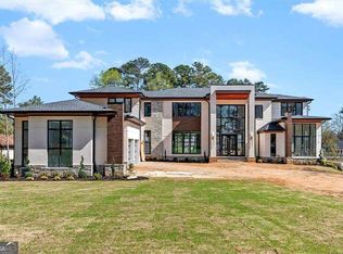124 Woodlawn Dr NE, Marietta, GA